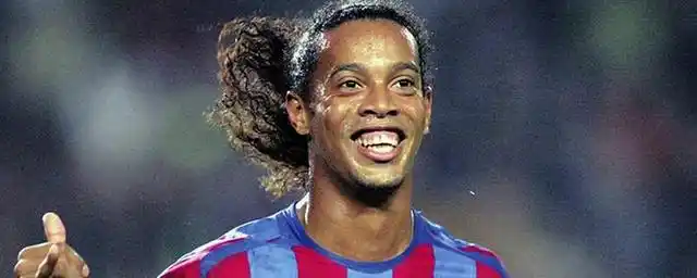 并努力通过 并努力通过